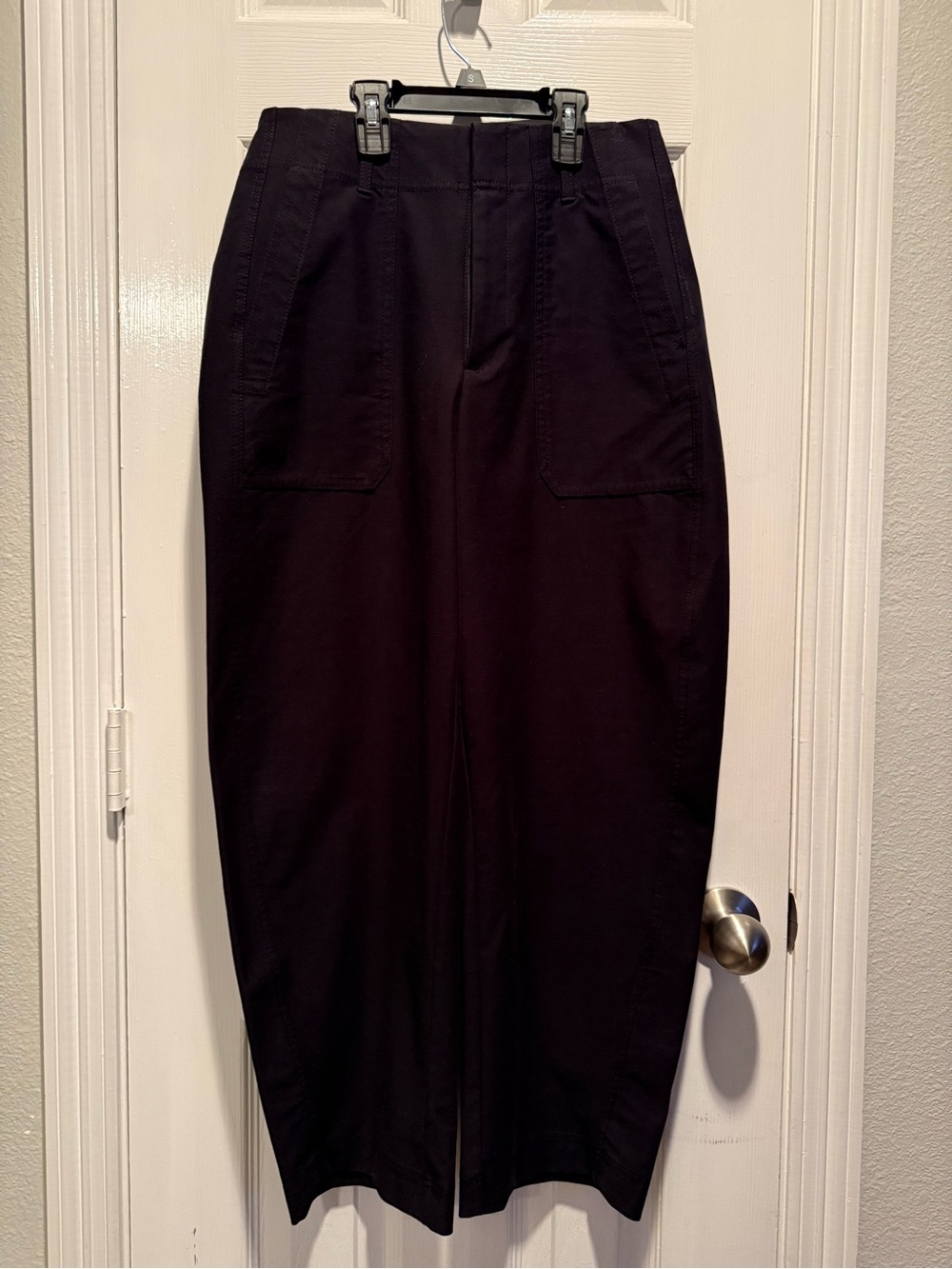 Athleta Black High Rise Barrel Utility Pants Women’s Size 4